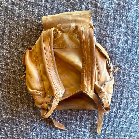Vintage Leather Rucksack/Backpack - Picture 6 of 10